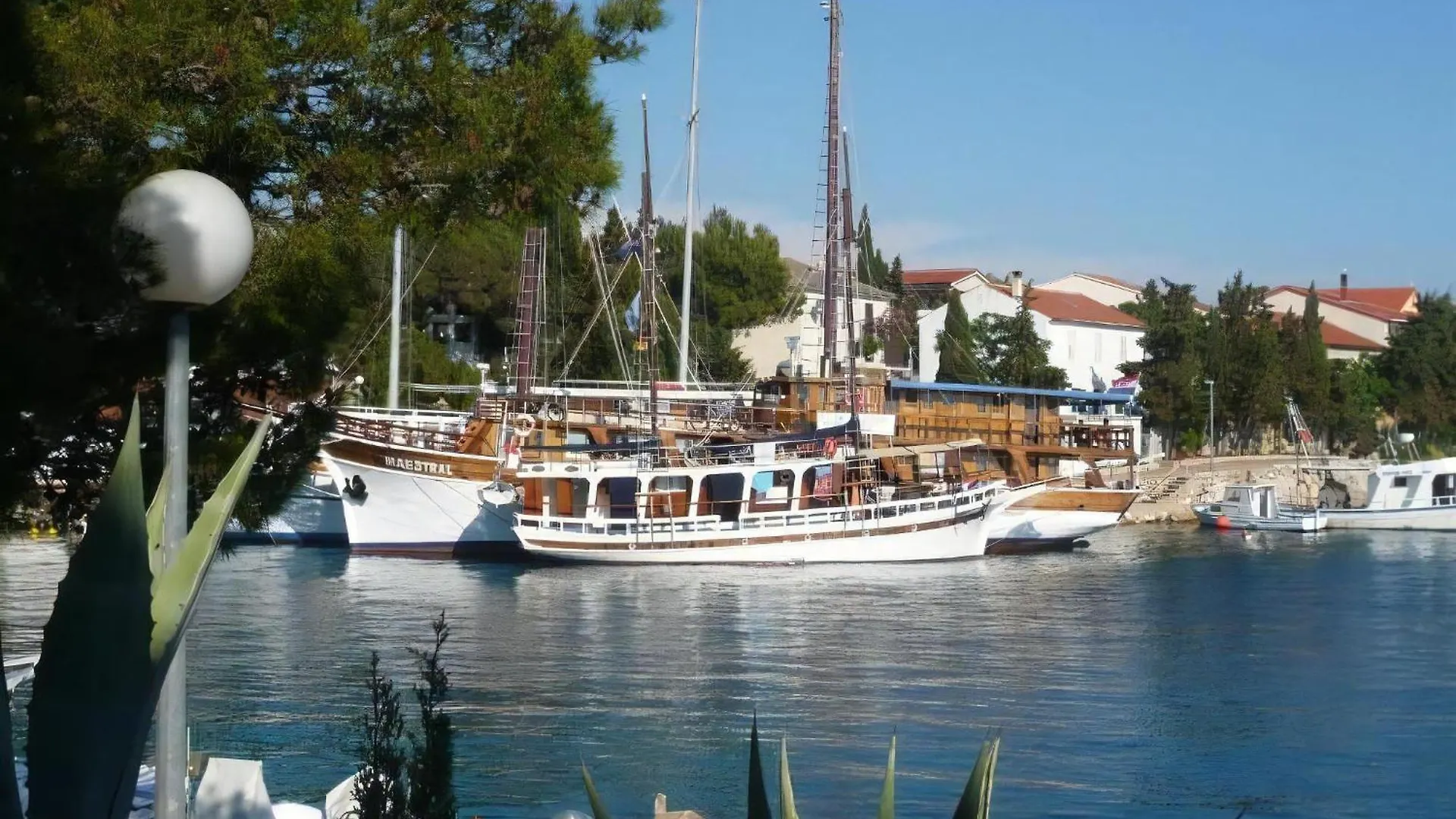 Apartment Erdgeschosswohnung Mia Fuer Vier Personen Mandre Croatia